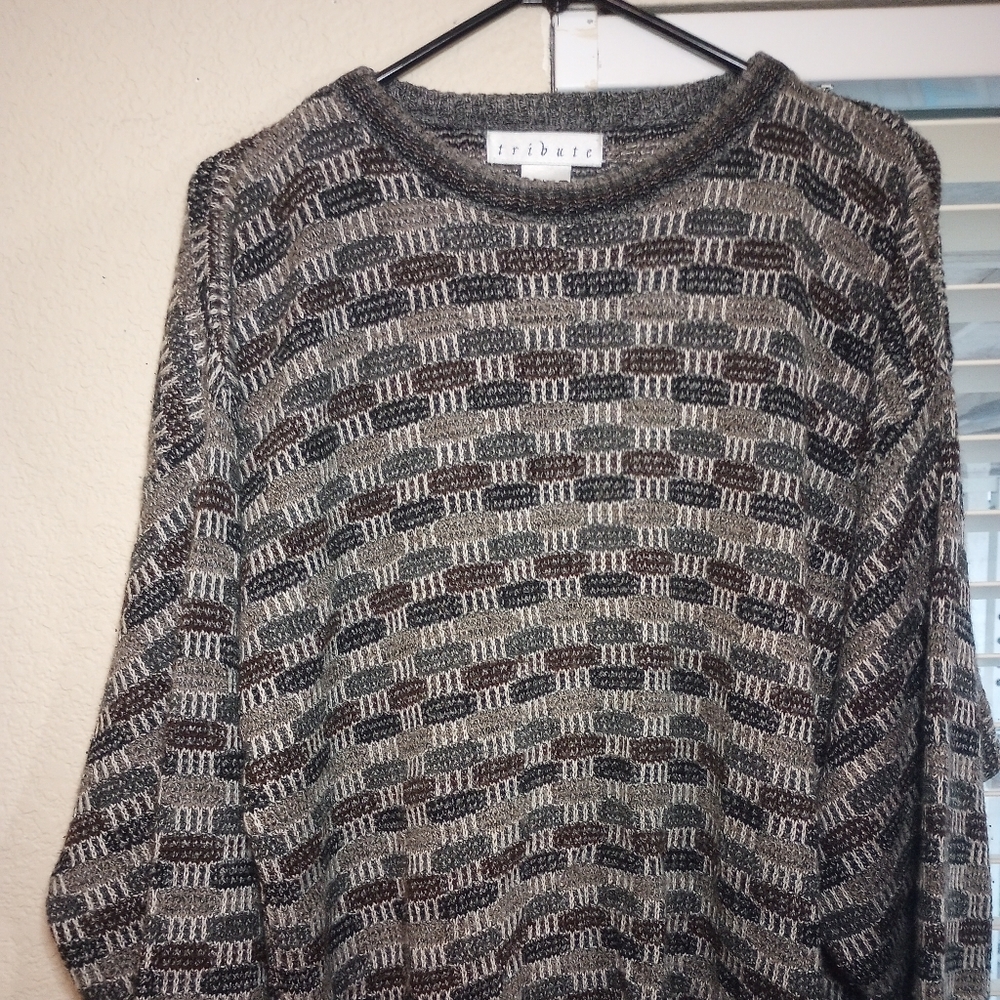 (#108) Men's Vintage Tribute Pullover Sweater  Size Large 100% Acrylic Pre-owned